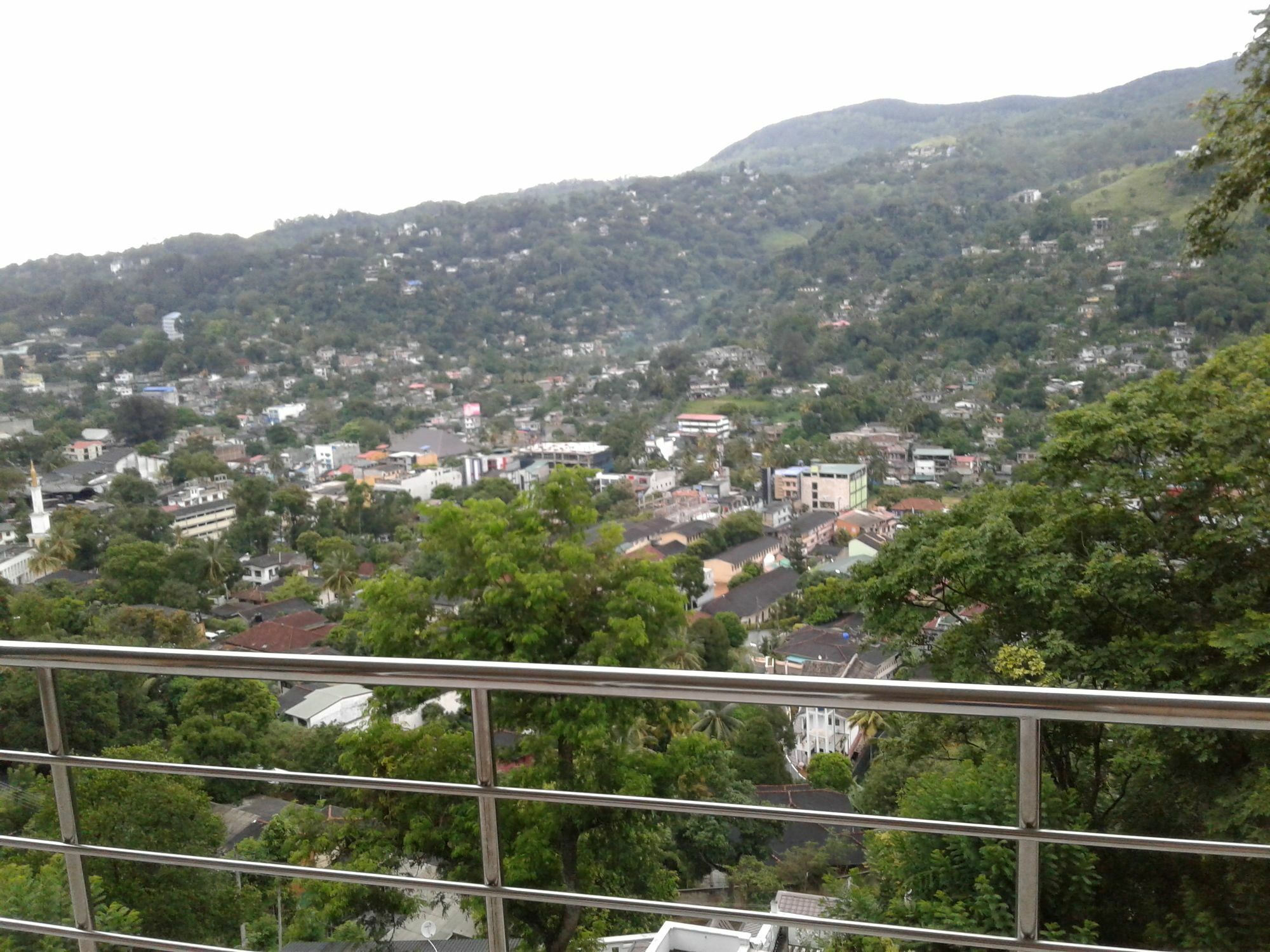Kandy View Garden Hotel Exterior foto
